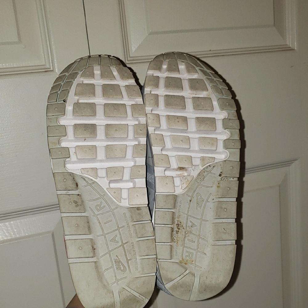 Nike Air Hurache Run ULTRA Women's Sneakers - Picture 5 of 6